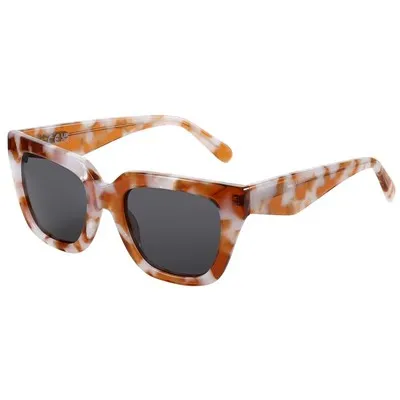 Luksuslikud naised kassi silma moe päikeseprillid